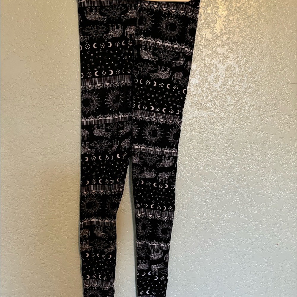 Black Leggings